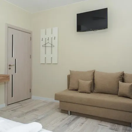 فيلة Enevi Guest Houses-къщи за гости еневи