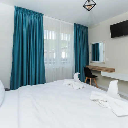 Enevi Guest Houses-къщи за гости еневи 빌라 산단스키