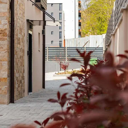 Enevi Guest Houses-къщи за гости еневи