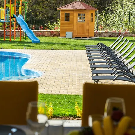 فيلة Enevi Guest Houses-къщи за гости еневи *