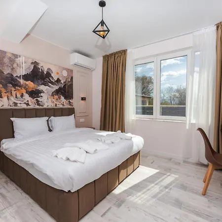 Enevi Guest Houses-къщи за гости еневи * ساندانسكي