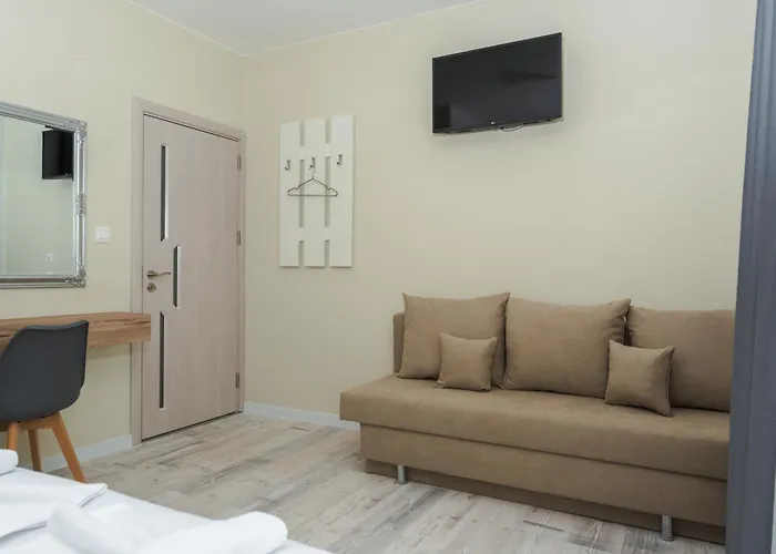 Villa Enevi Guest Houses-къщи за гости еневи