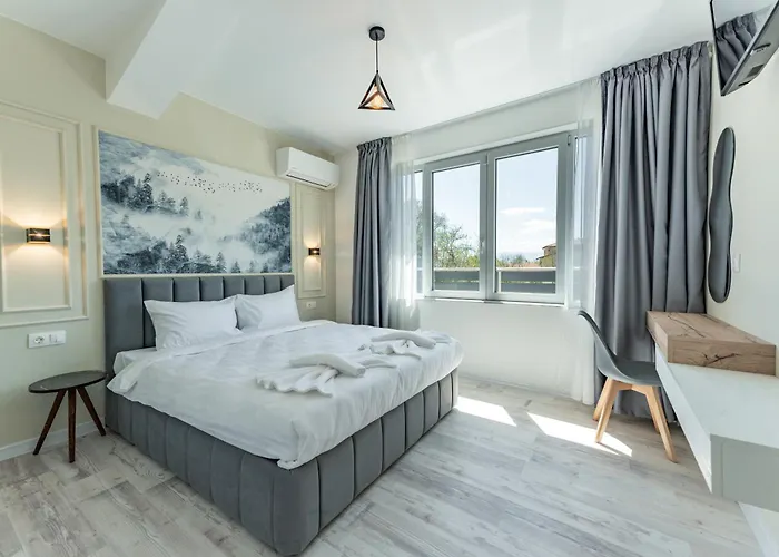 Enevi Guest Houses-къщи за гости еневи Villa Sandanski