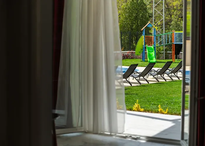 Enevi Guest Houses-къщи за гости еневи *