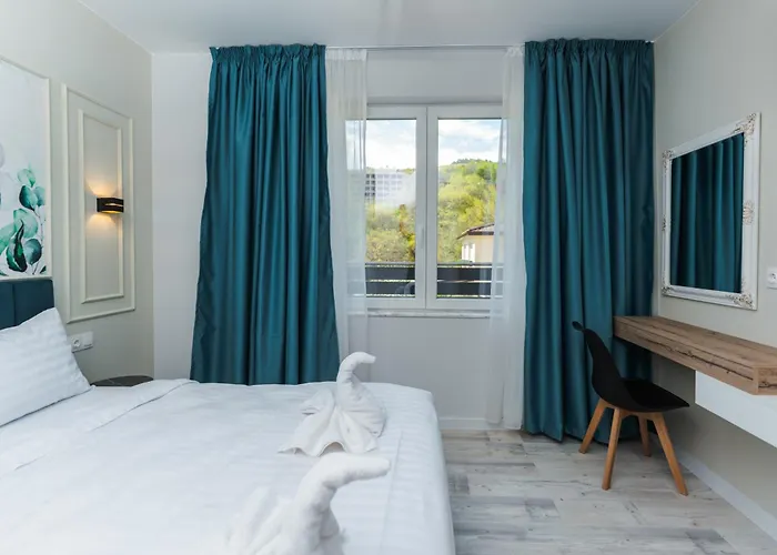 Enevi Guest Houses-къщи за гости еневи Sandanski