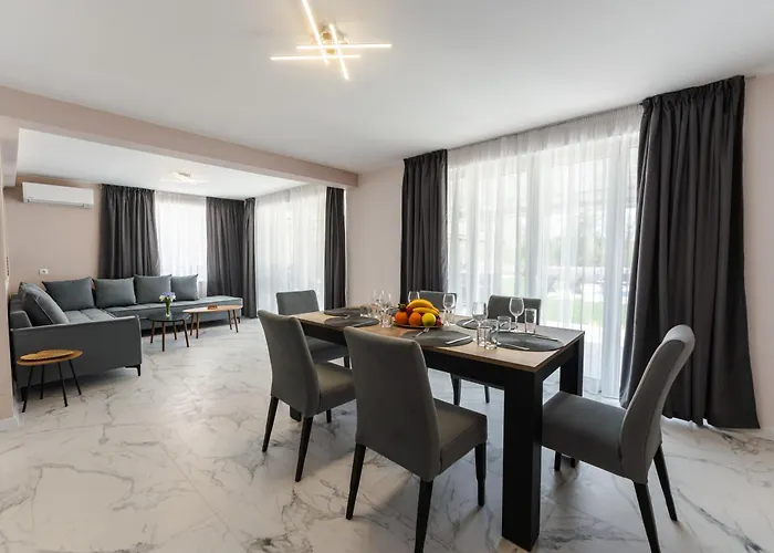 Enevi Guest Houses-къщи за гости еневи