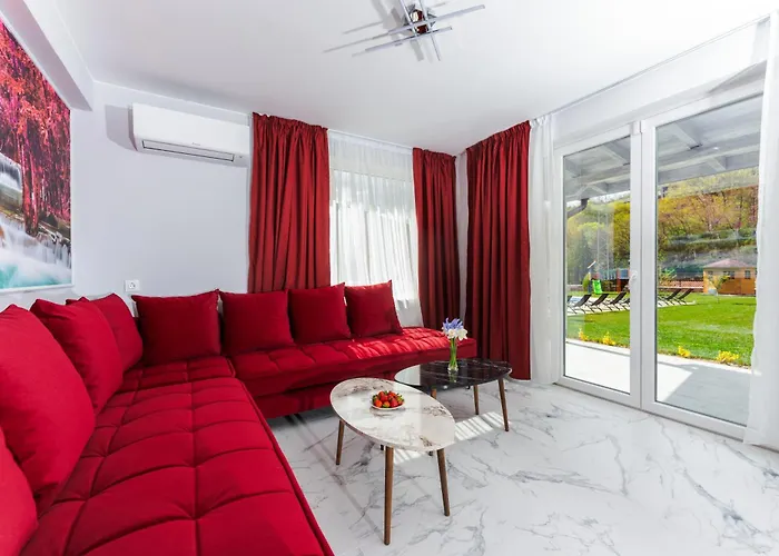 Enevi Guest Houses-къщи за гости еневи Sandanski