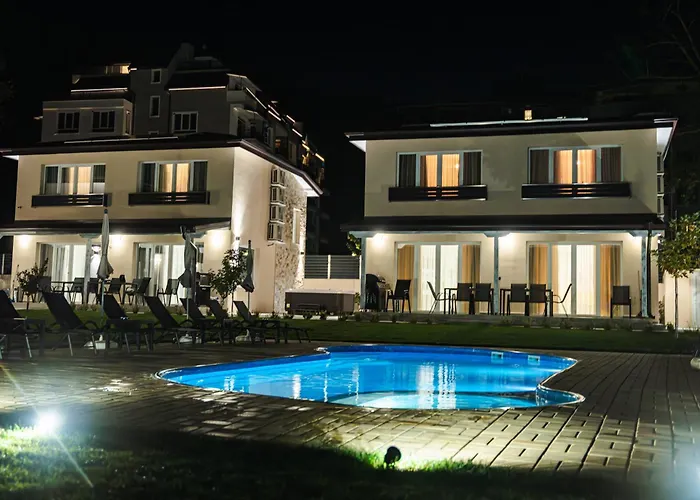 Enevi Guest Houses-къщи за гости еневи